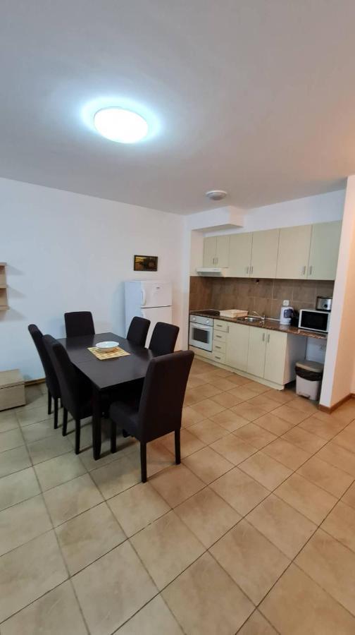 Irish Apartment Complex Μπούντβα Εξωτερικό φωτογραφία