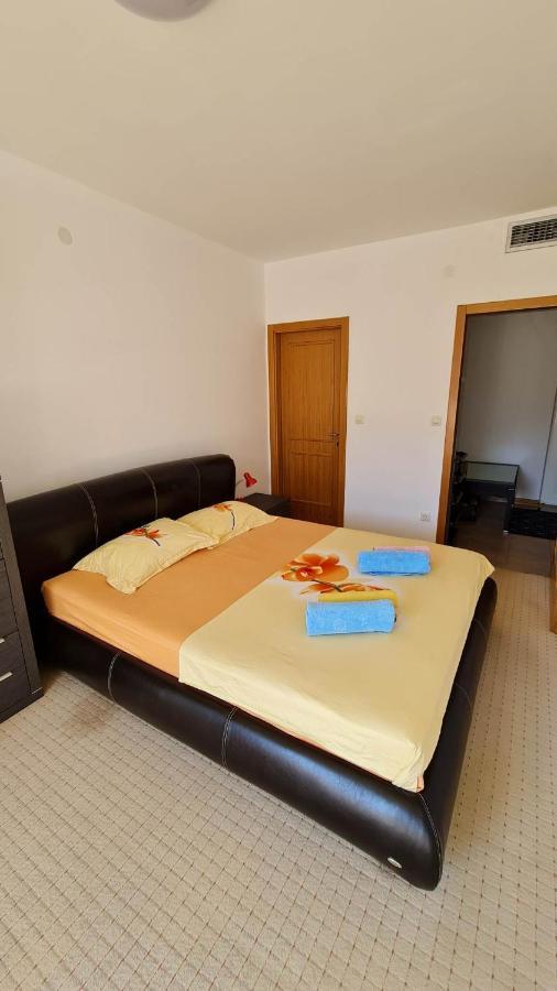 Irish Apartment Complex Μπούντβα Εξωτερικό φωτογραφία