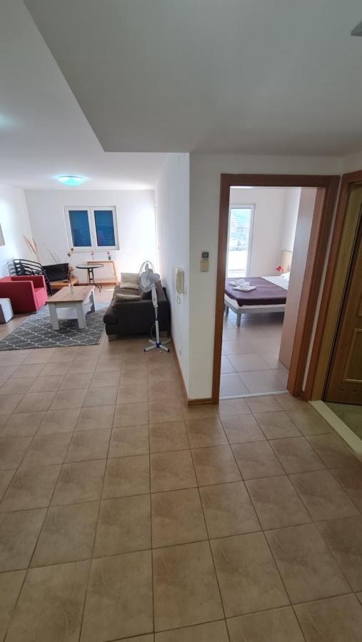 Irish Apartment Complex Μπούντβα Εξωτερικό φωτογραφία
