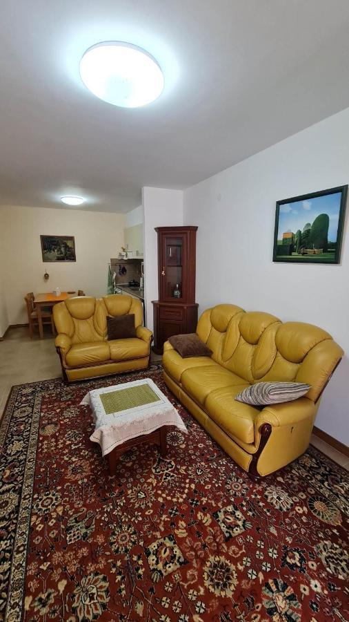 Irish Apartment Complex Μπούντβα Εξωτερικό φωτογραφία