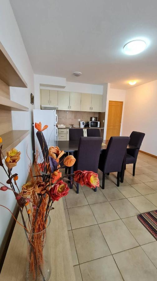 Irish Apartment Complex Μπούντβα Εξωτερικό φωτογραφία