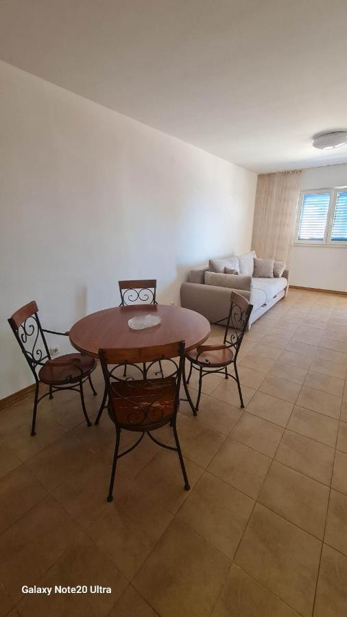 Irish Apartment Complex Μπούντβα Εξωτερικό φωτογραφία