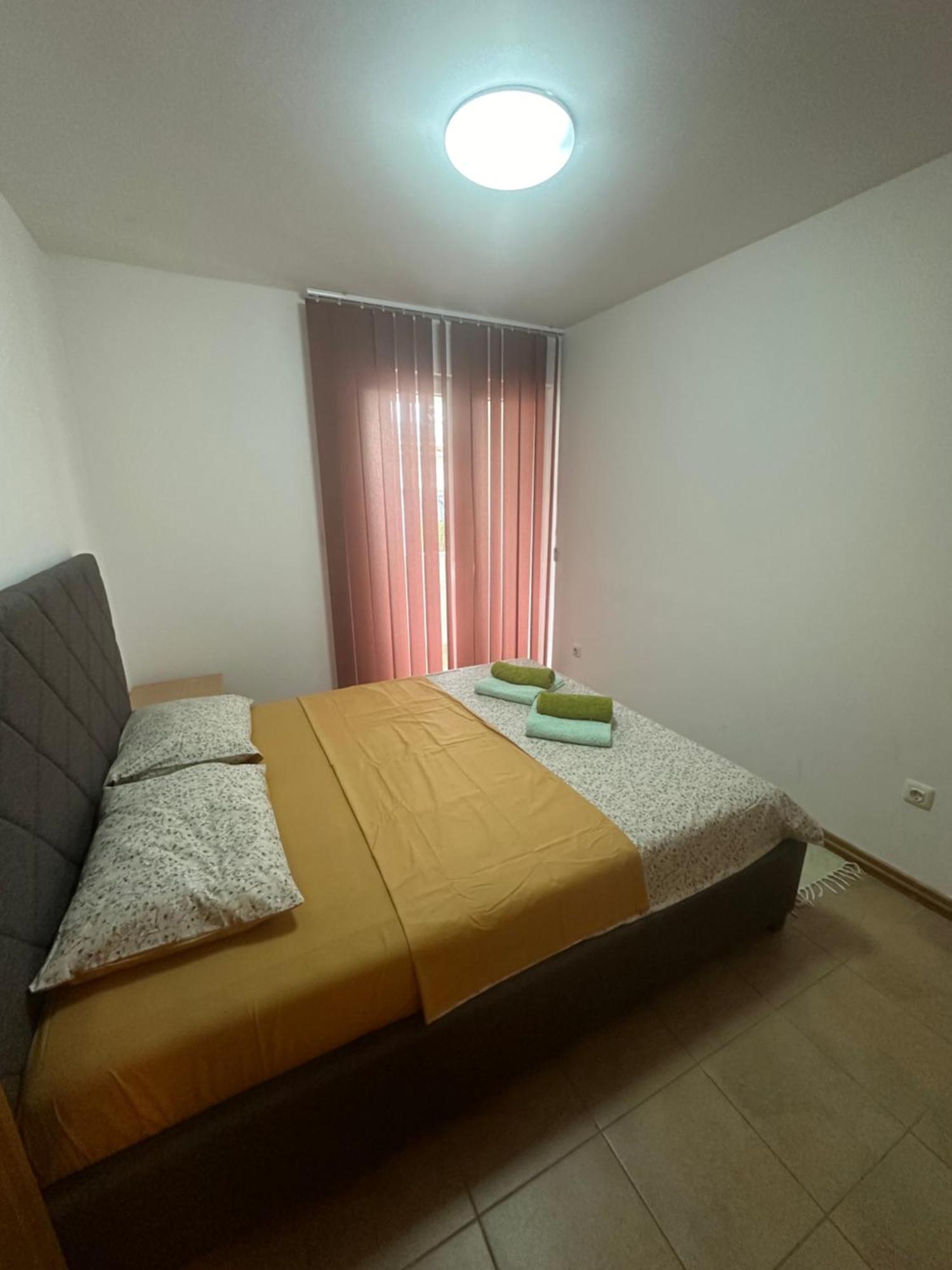 Irish Apartment Complex Μπούντβα Εξωτερικό φωτογραφία