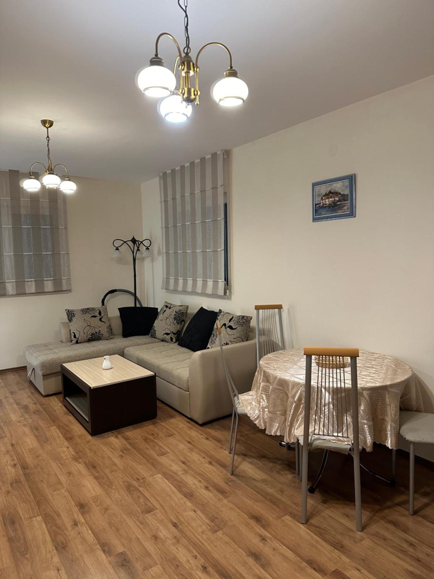 Irish Apartment Complex Μπούντβα Εξωτερικό φωτογραφία