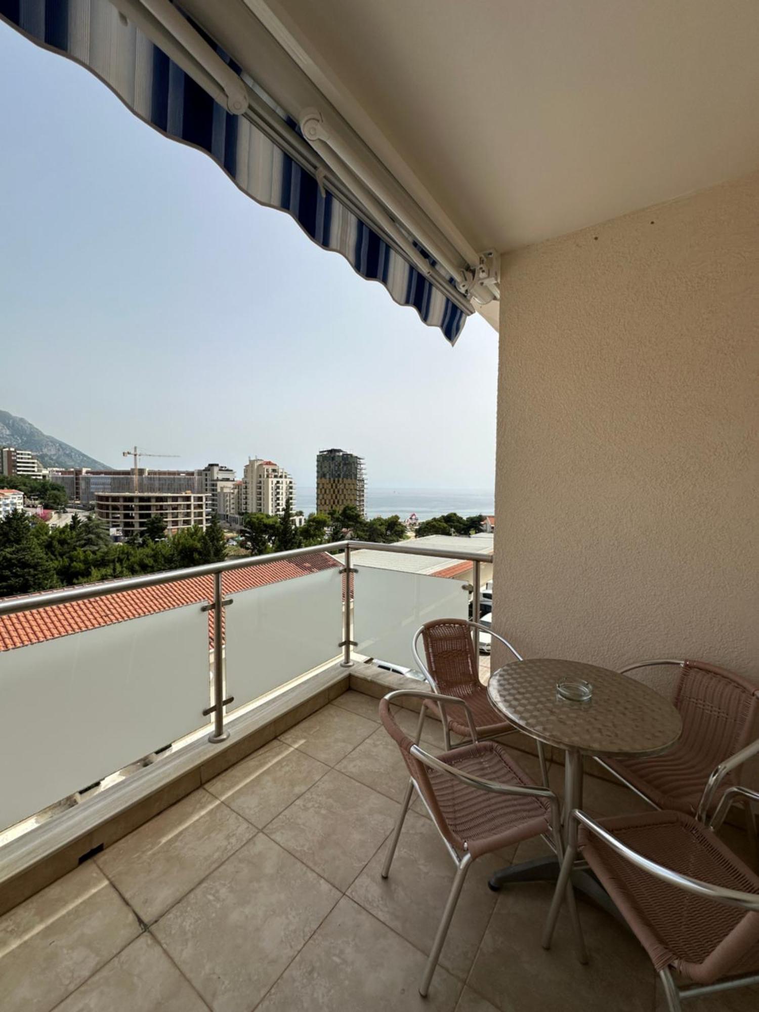Irish Apartment Complex Μπούντβα Εξωτερικό φωτογραφία